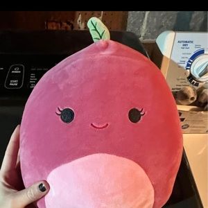 Apple squishmallow